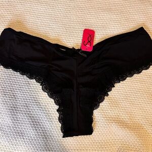 Chic Black Lace Trim Panties
